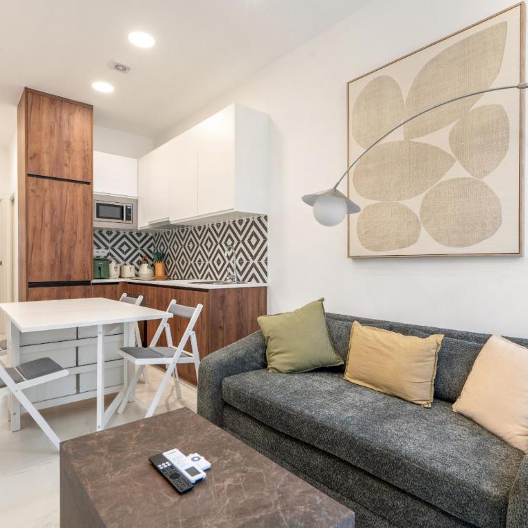 Moderno Apartamento Recien Reformado para 4 personas Alquiler Temporal - Apartment - 24