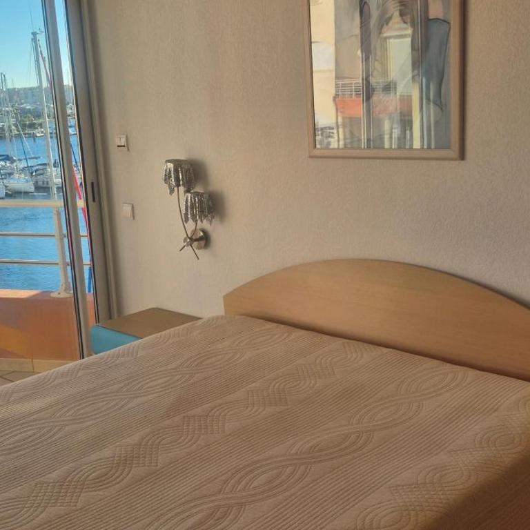 Le Matago A36, Superbe T2 avec vue sur le Port, parking, piscine, clim - Appartamento con 1 Camera da Letto - 17