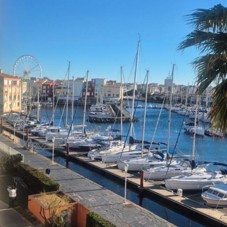 Le Matago A36, Superbe T2 avec vue sur le Port, parking, piscine, clim - Appartamento con 1 Camera da Letto - 20