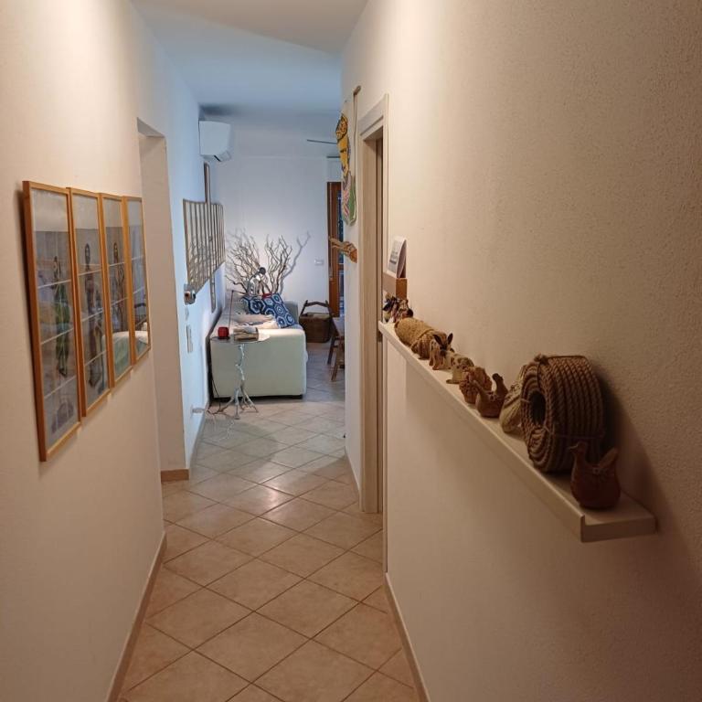 Bright apartment with garden and sea-view terrace - Two-Bedroom Apartment - 5