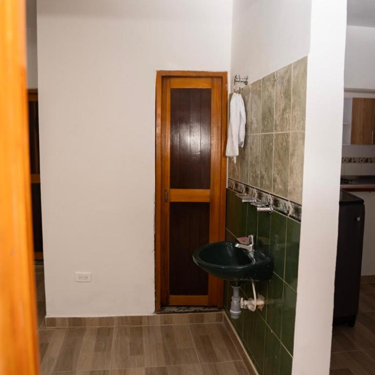 Newly remodeled house a block away from the park - Apartamento de 3 dormitorios - 22