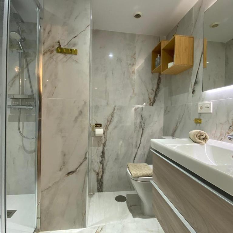 2 bedroom Luxury apartment in Benalmádena - Deluxe Apartment - 17