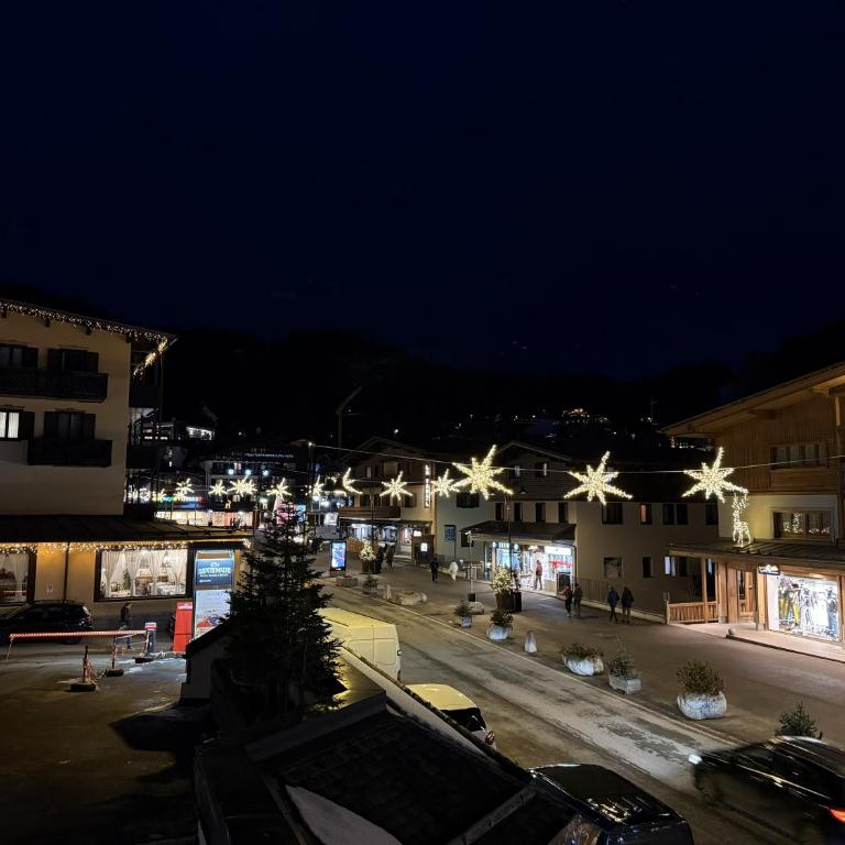 Campiglio Trilocale Dolomiti - Appartamento con 2 Camere da Letto - 21