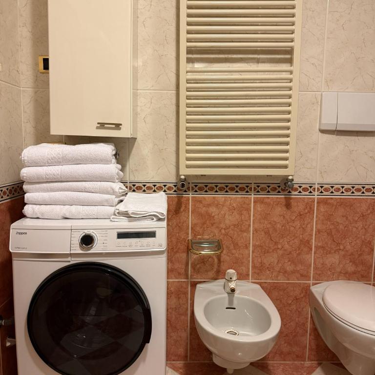 Campiglio Trilocale Dolomiti - Appartamento con 2 Camere da Letto - 17