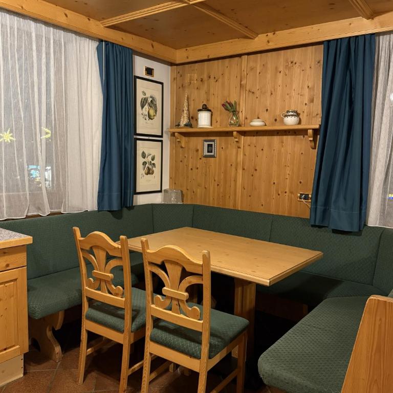 Campiglio Trilocale Dolomiti - Appartamento con 2 Camere da Letto - 3