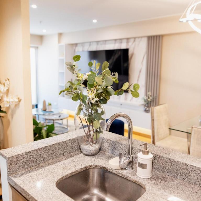 Salaverry Luxury Apartment - Three-Bedroom Deluxe Apartment - 4