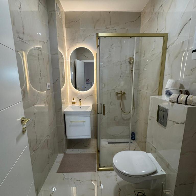Apartman ROYAL021 NS - One-Bedroom Apartment - 10