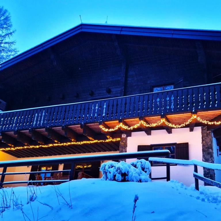 Chalet Alpl - Ferienwohnung Waldblick mit Sauna, Kamin & Whirlwanne - Apartment mit 2 Schlafzimmern - 1
