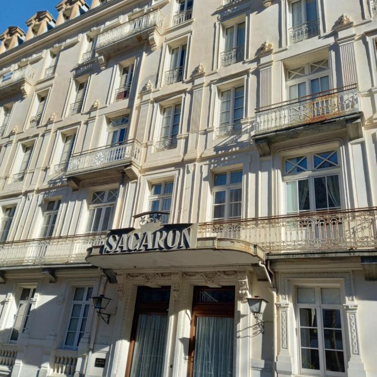 Appartement T3 classé 2 étoiles en hypercentre avec parking privé à Luchon - Apartment mit 2 Schlafzimmern - 1