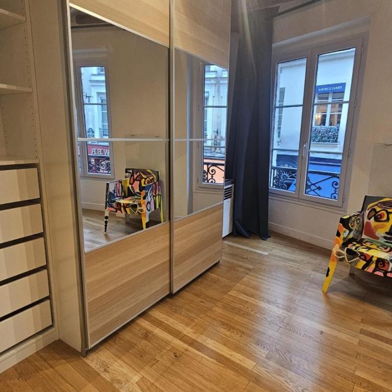 MAGNIFIQUE LOFT ! MODERNE & PARISIEN QUARTIER EMILIE In PARIS ! NOTRE-DAME & PANTHEON ! - Appartement 1 Chambre - 24