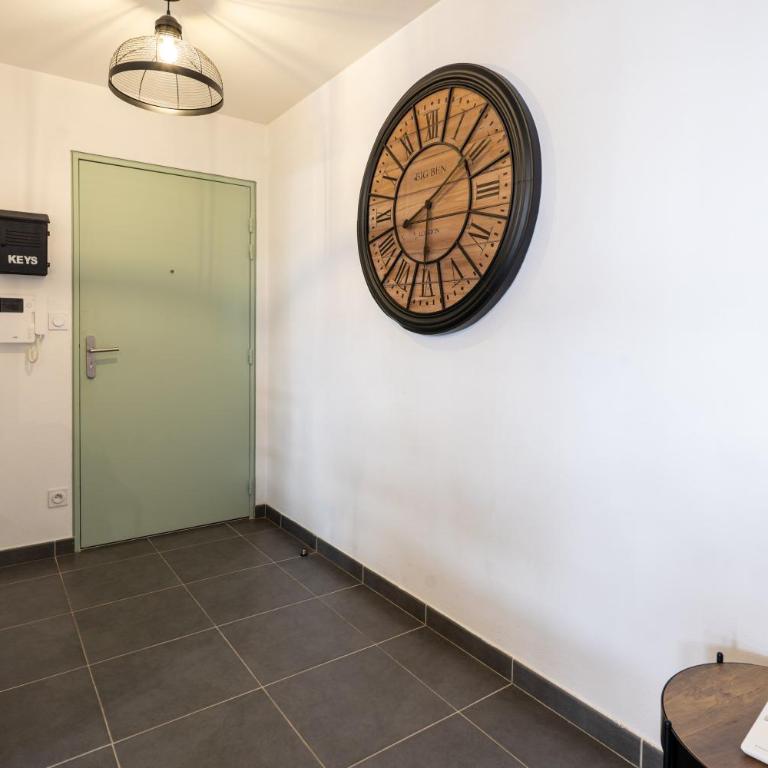 Charming 2-room apartment in Lavandou, terrace, parking, air conditioning - Apartment mit 1 Schlafzimmer - 9
