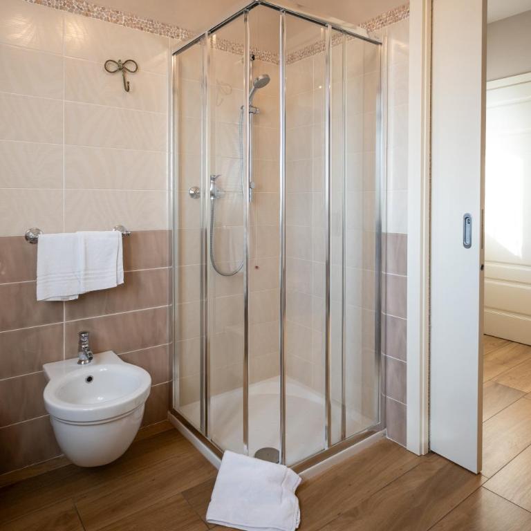 B&B diffuso Sul Garda - Camera Quadrupla Deluxe - 6