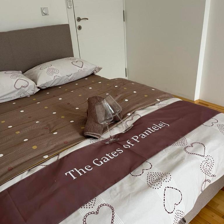 Pantelej gates - One-Bedroom Apartment - 7
