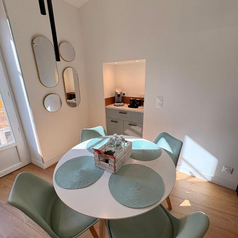 Charmant appartement au coeur de villeneuve loubet - Apartment mit 1 Schlafzimmer - 8