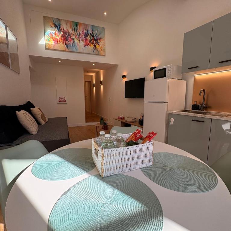 Charmant appartement au coeur de villeneuve loubet - Apartment mit 1 Schlafzimmer - 6