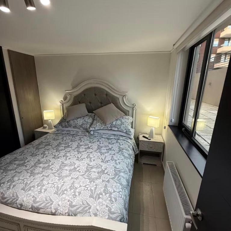 GARAN AIKE Shelter and style in front of Canal Señoret - Two-Bedroom Apartment - 8