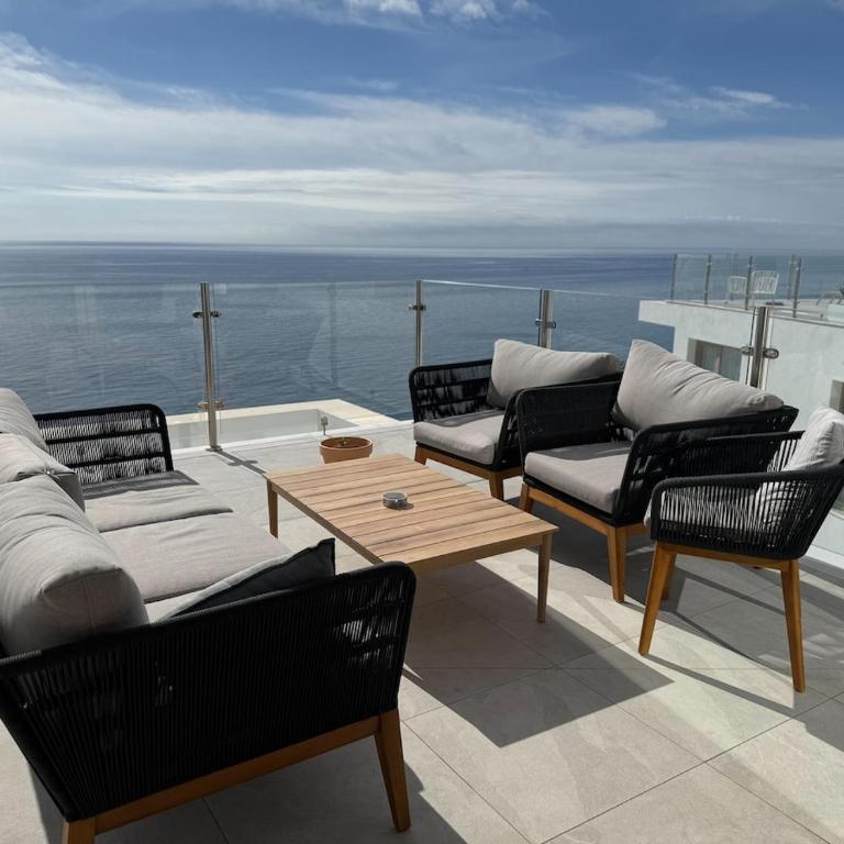 Seafront 2B Apartment with Pool, Spa & Gym Torrox - Apartamento de 2 dormitorios - 33