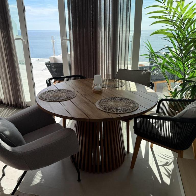 Seafront 2B Apartment with Pool, Spa & Gym Torrox - Apartamento de 2 dormitorios - 35