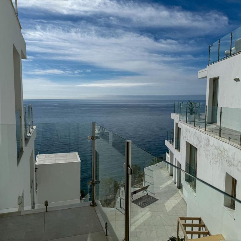Seafront 2B Apartment with Pool, Spa & Gym Torrox - Apartamento de 2 dormitorios - 52