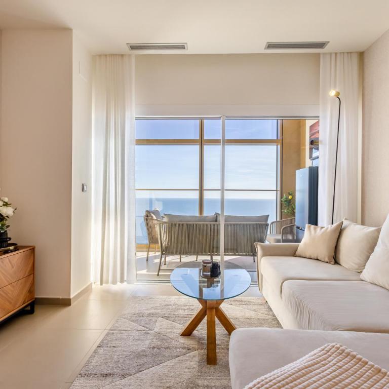 Intempo Apartment by Leo Apartments - Two-Bedroom Apartment with Sea View - 13