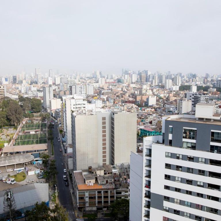 Salaverry Luxury Apartment - Three-Bedroom Deluxe Apartment - 8