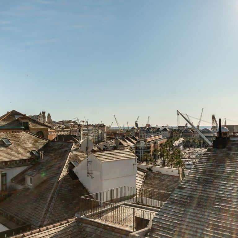 Genova Suite Art - Camera King con Balcone - 10