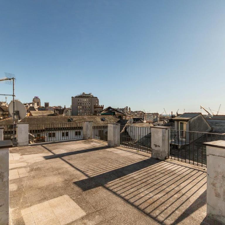 Genova Suite Art - Camera King con Balcone - 8