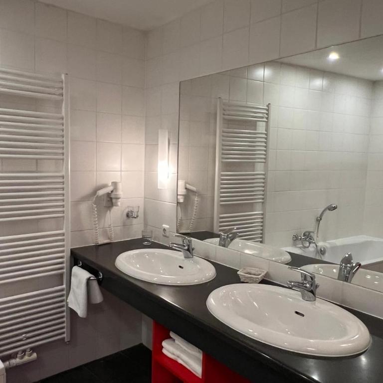 Hotel zum Kirchenwirt Mariazell - Camera Matrimoniale Comfort con Balcone - 9