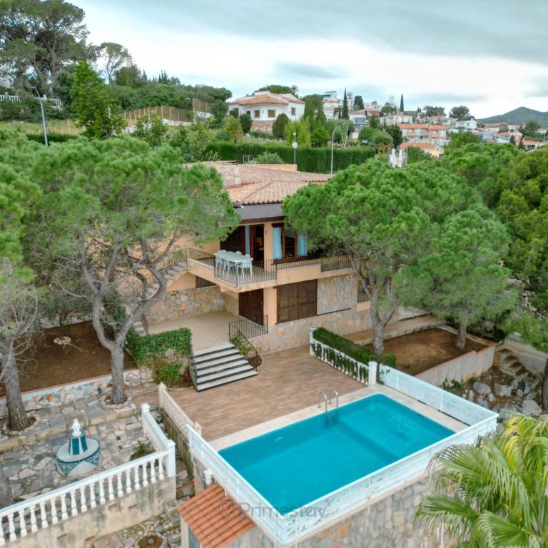 Primestay - Chalet Panamá - Piscina y Vistas al Castillo - Casa de 4 dormitorios - 2
