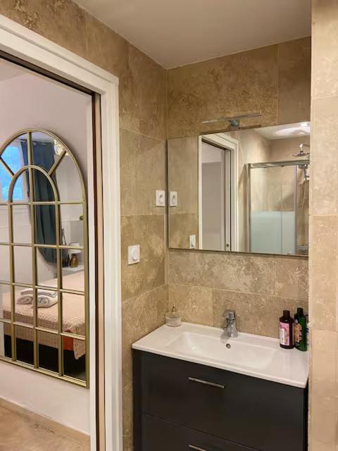 "Philomer Safranier" Historic Old-Town Apartments, Sea View and Terrace Options - One-Bedroom Apartment (without sea view and Terrace) - 10
