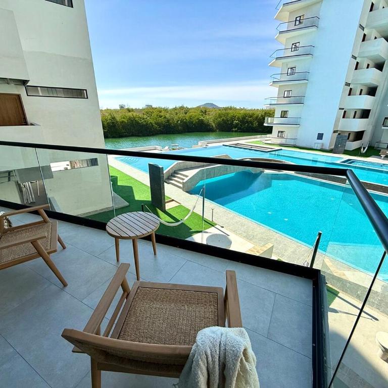 Nautilus Marina Mazatlan 216 Alberca - Three-Bedroom Apartment - 2