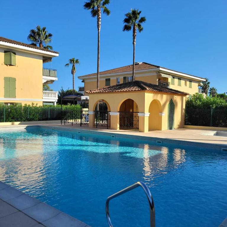Beautiful Apartment I Pool I Luxury Residence - Appartamento con 1 Camera da Letto - 1