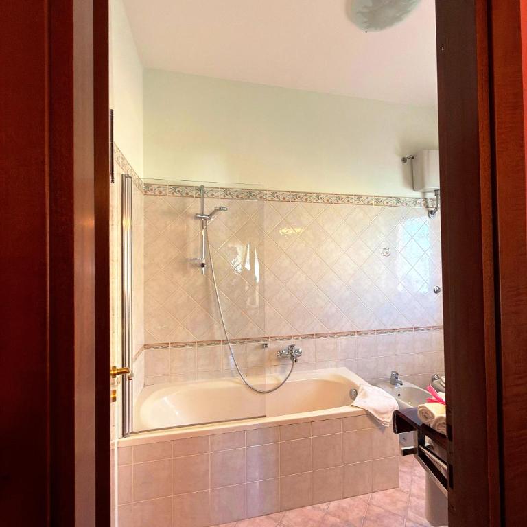 Il Sogno di Rosa - Double Room with Private Bathroom - 6