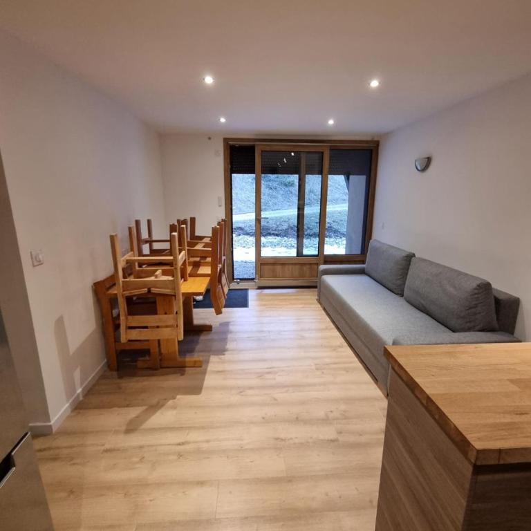Location comme à la maison - Two-Bedroom Apartment - 3