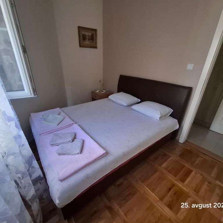 Topla - One-Bedroom Apartment - 14