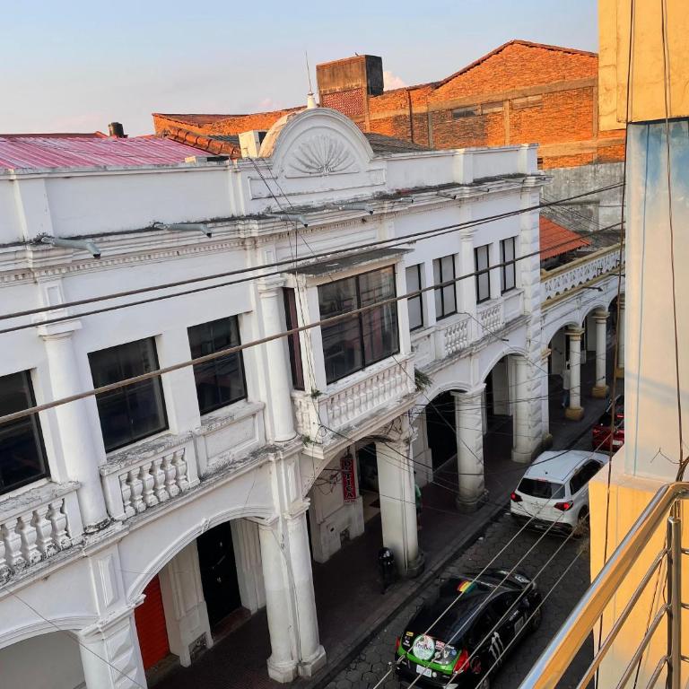 DEPARTAMENTO COMPLETO, LUJO, ESPACIO & Experiencia Total - Two-Bedroom Apartment with Balcony - 93