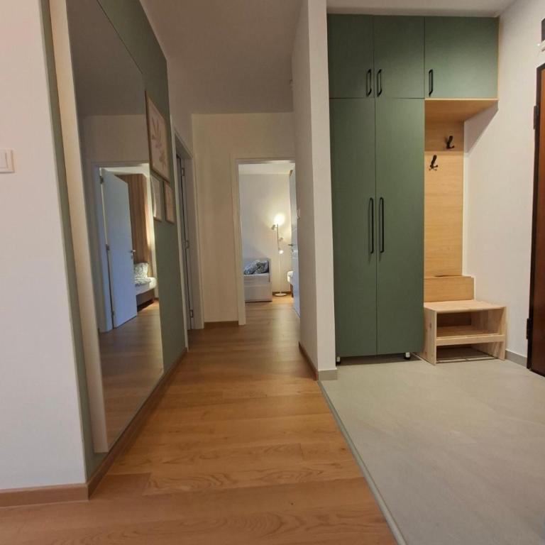 Olive NOOK - Two-Bedroom Apartment with Balcony - 28