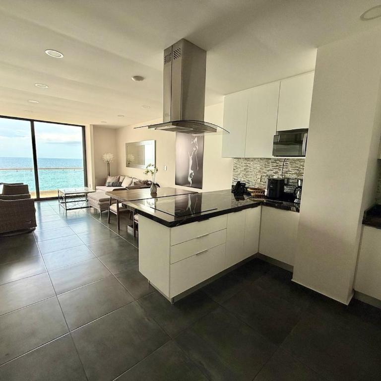 Boca de Cielo 601 Malecón - Two-Bedroom Apartment - 4