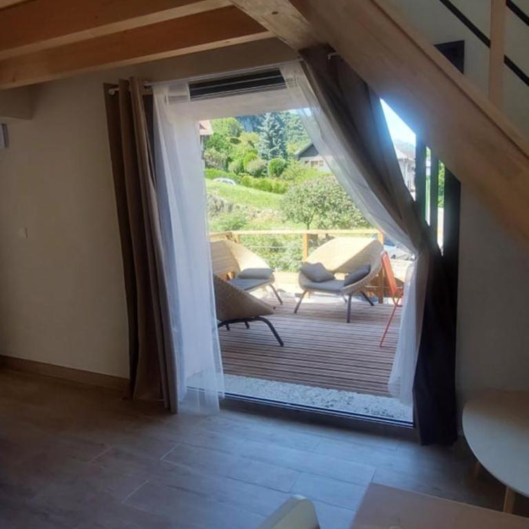 La grange DUPLEX A 100 METRES DU LAC POUR 4 PERSONNES - Two-Bedroom Apartment - 6
