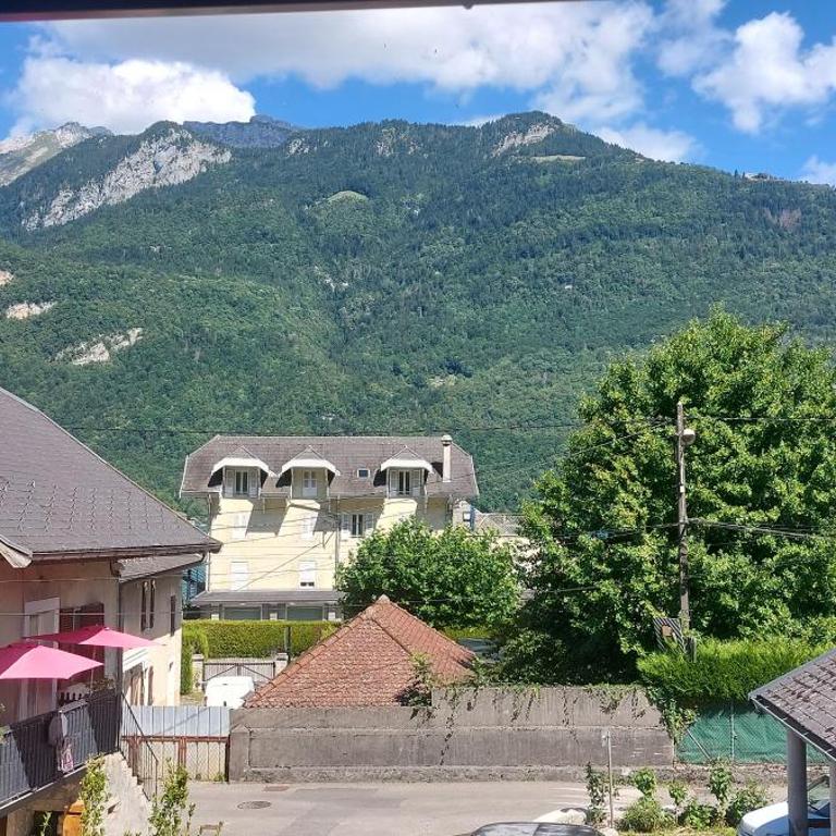 La grange DUPLEX A 100 METRES DU LAC POUR 4 PERSONNES - Two-Bedroom Apartment - 11