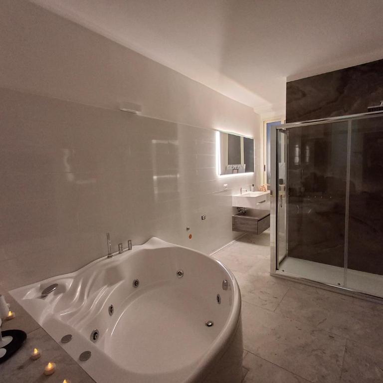 NICETA House - One-Bedroom House - 3