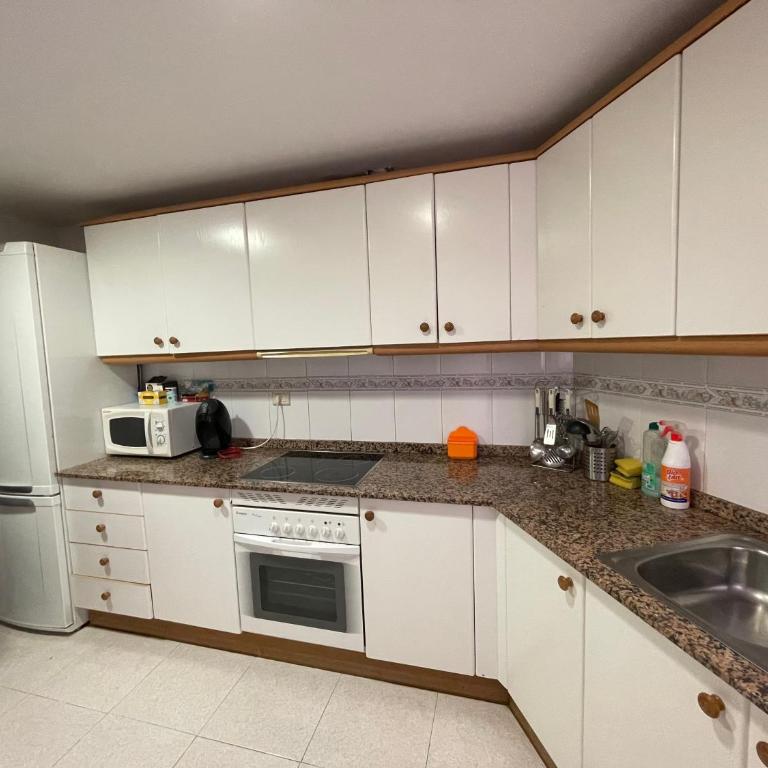 Alojamiento en el centro para 8 personas - Apartment - 30