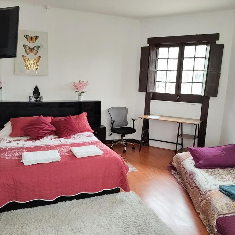 Hostal Cotroneo - Triple Room with City View - 3