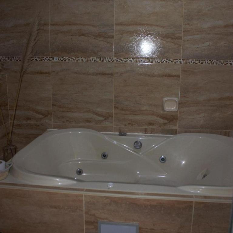 Acogedor departamento en 3er piso - Apartamento de 3 dormitorios - 15