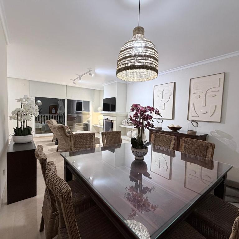Costa del Sol Frontline Sea view penthouse - Apartamento de 2 dormitorios con balcón y vistas al mar - 12