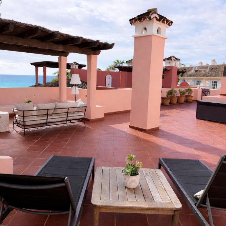 Costa del Sol Frontline Sea view penthouse - Apartamento de 2 dormitorios con balcón y vistas al mar - 4