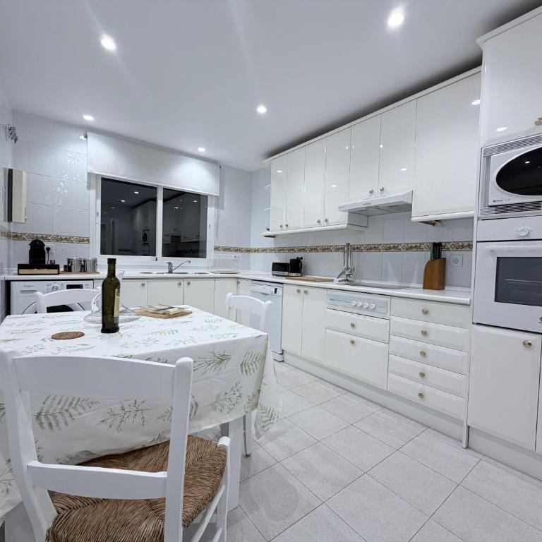 Costa del Sol Frontline Sea view penthouse - Apartamento de 2 dormitorios con balcón y vistas al mar - 20