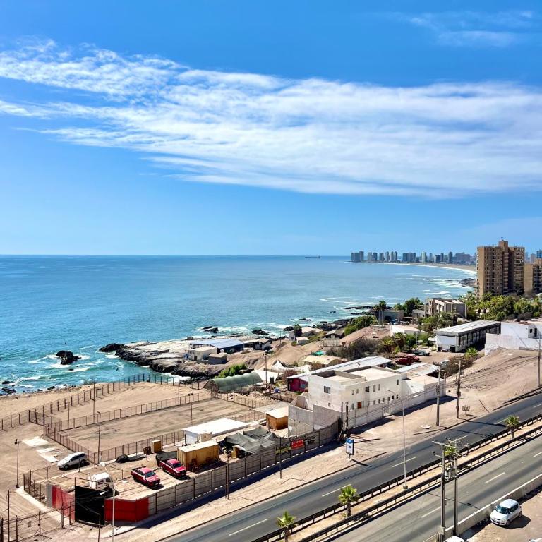 Costanera Huayquique - Two-Bedroom Apartment with Sea View - 6