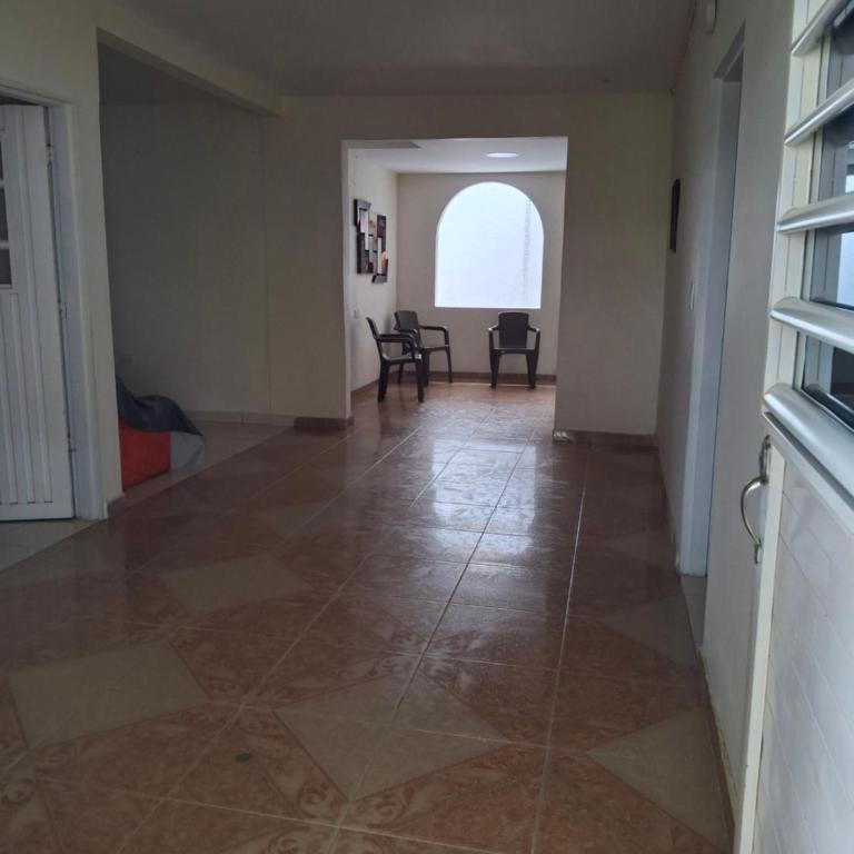 Hospedaje Casa amoblada compartida - Casa de 3 dormitorios - 6