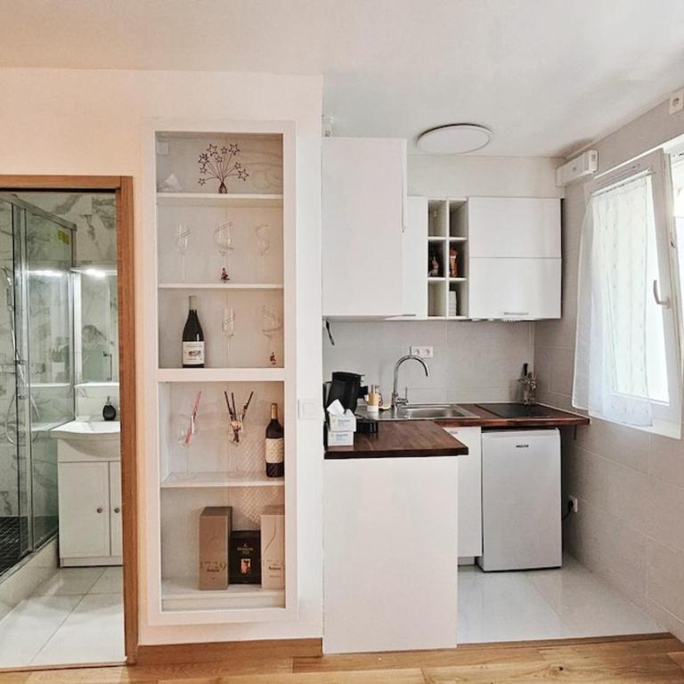 Nice apt with parking free - Appartement 2 Chambres - 18